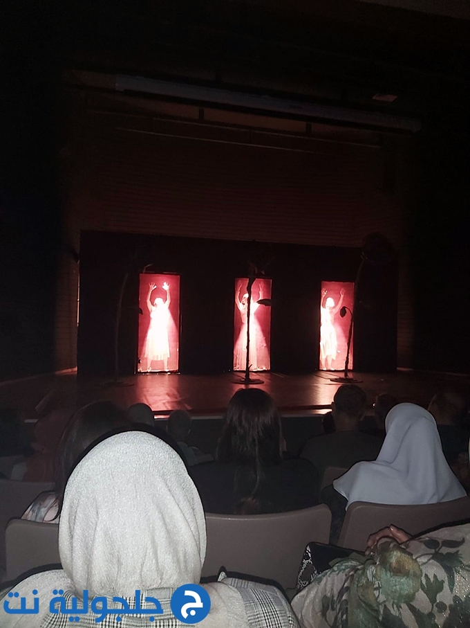 مجلس جلجولية يقدم مسرحية بعنوان  اصوات  قصص حقيقية لنساء تعرضن للعنف والقتل